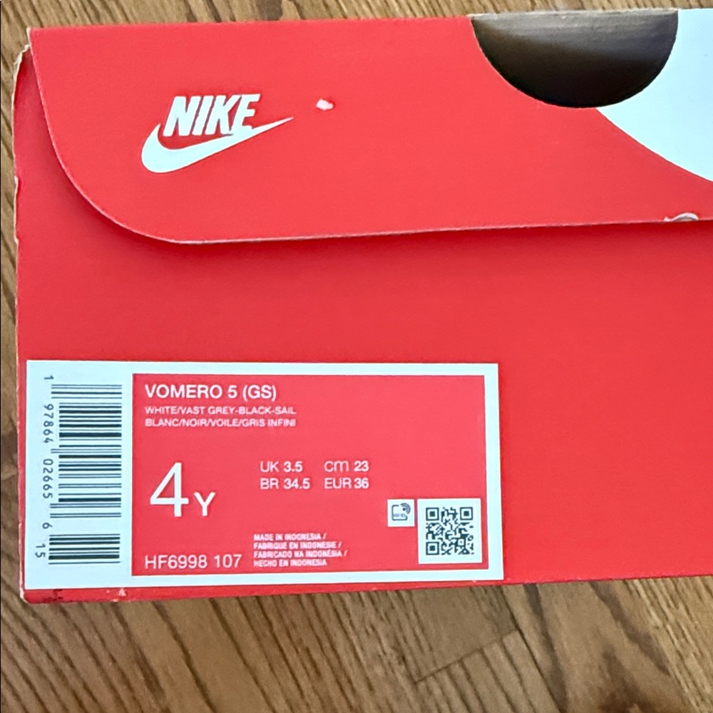 Nike Vomero 5 (GS) White/Gray/Black Kids Sneakers - Size 4Y